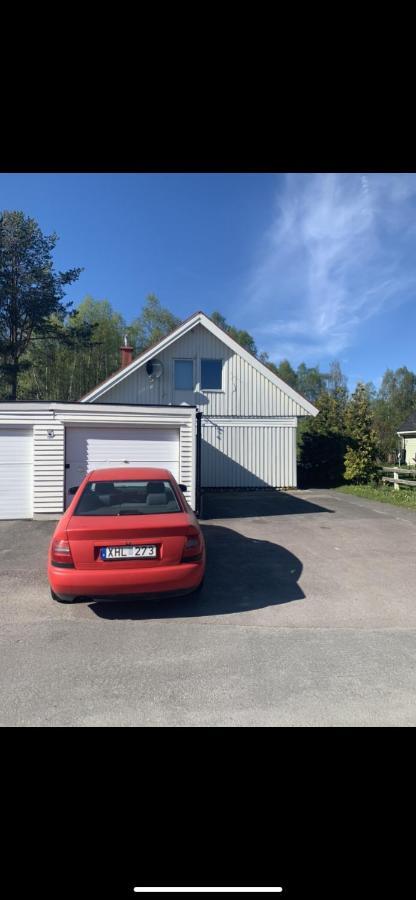 Own Room With Big Bed In A Big House! Lulea Bagian luar foto