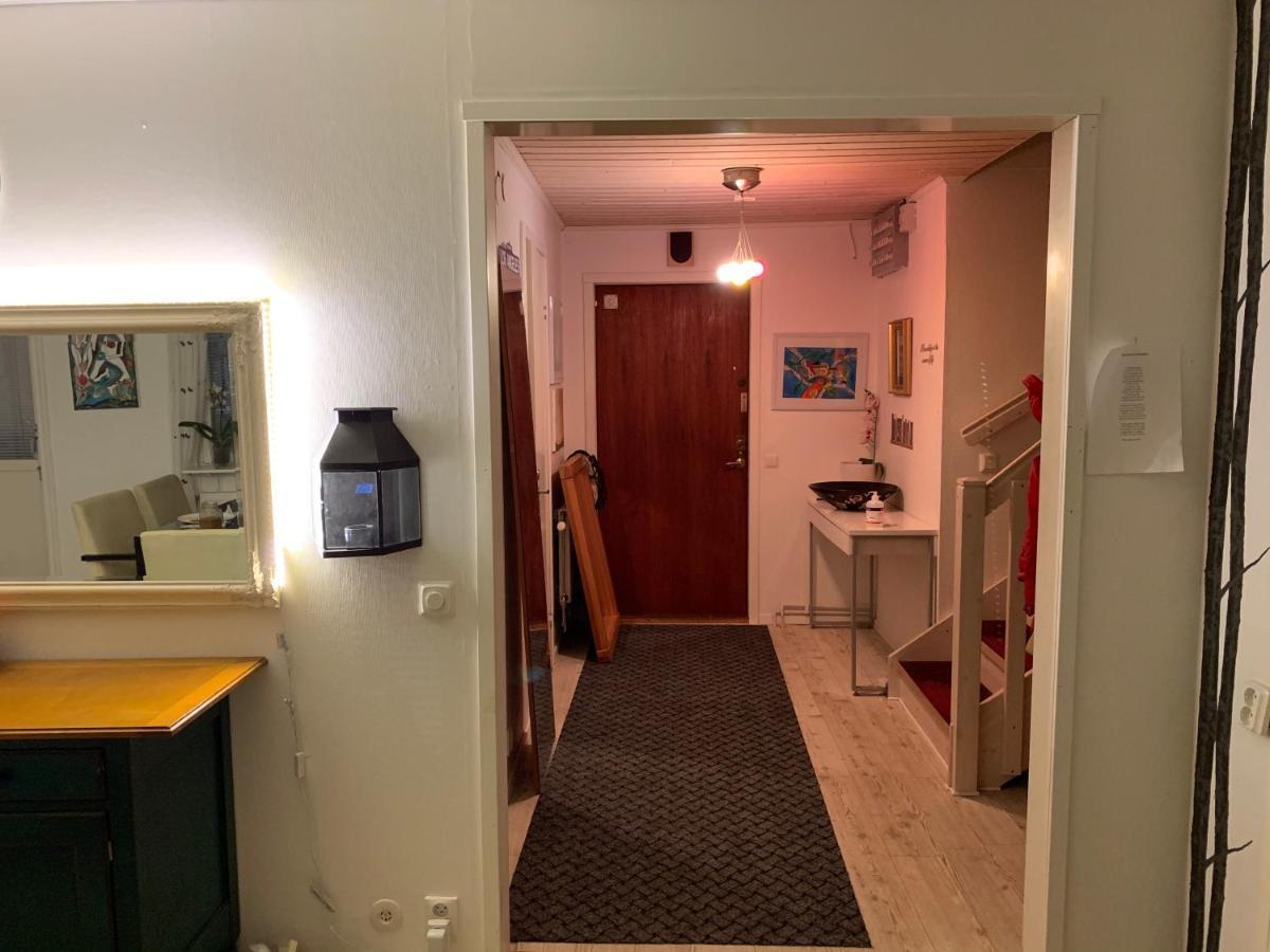 Own Room With Big Bed In A Big House! Lulea Bagian luar foto